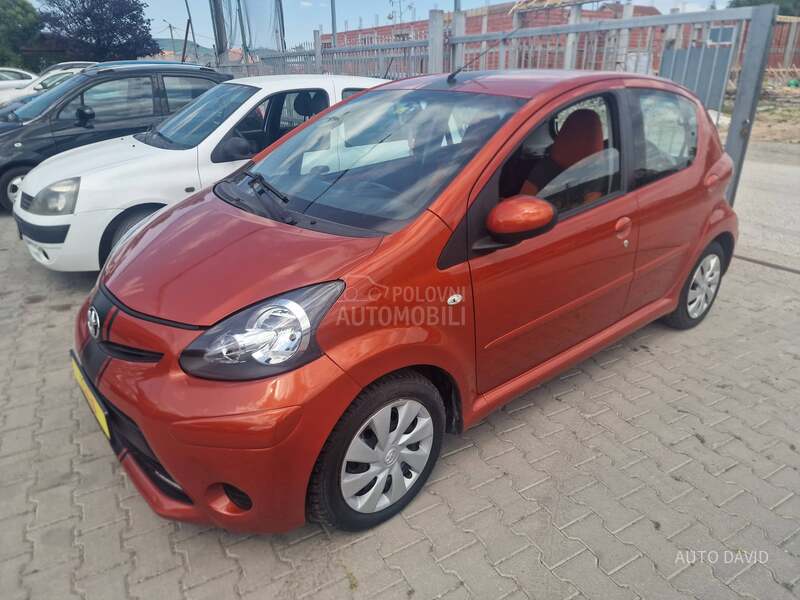Toyota Aygo 1.0B REZERVISANA