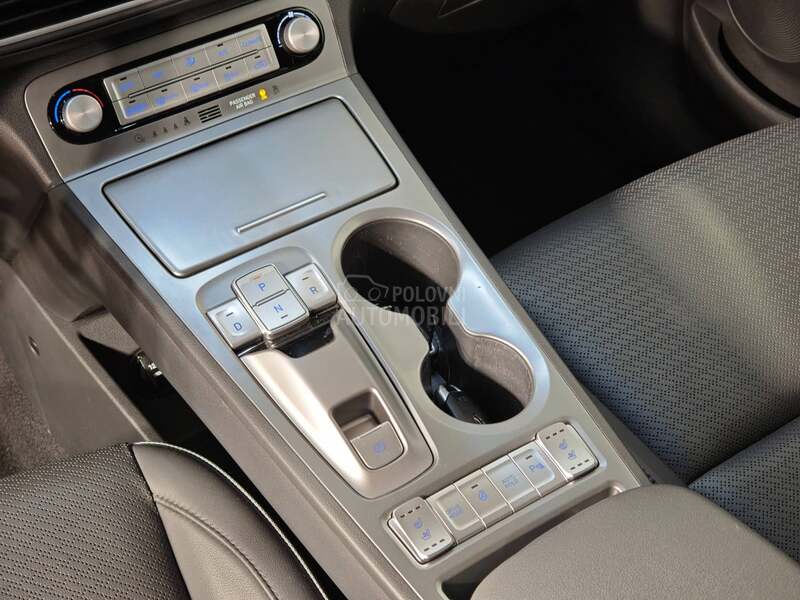 Hyundai Kona PREMIUM