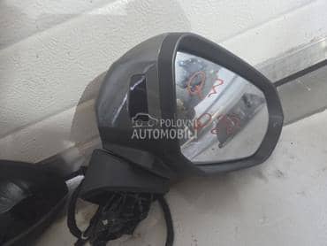 desni retrovizor za Audi Q3 od 2018. do 2020. god.