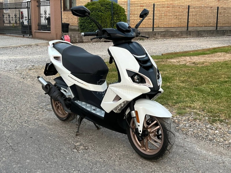 Peugeot Speed fight 4