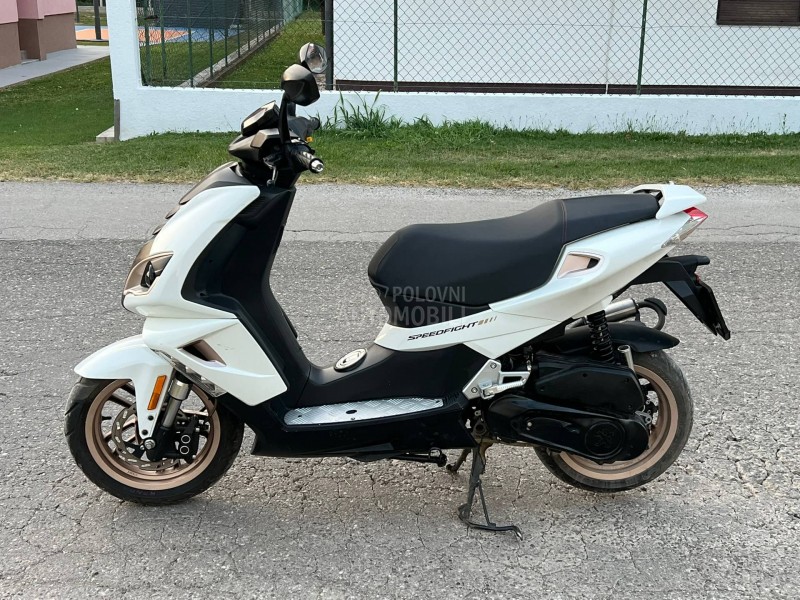 Peugeot Speed fight 4