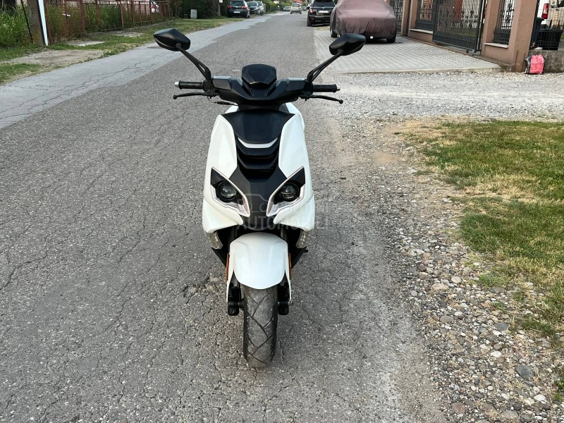 Peugeot Speed fight 4