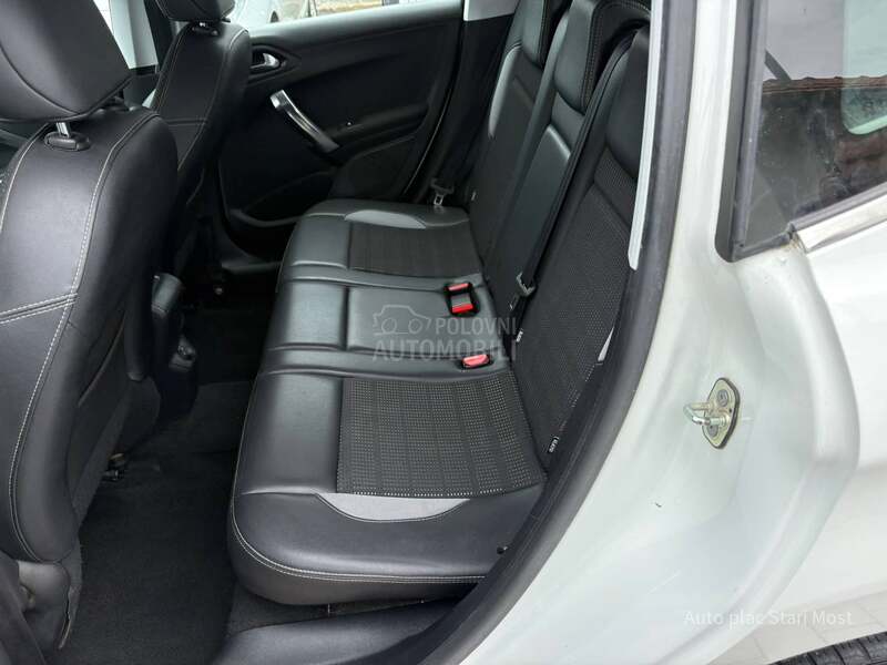 Peugeot 2008 1,2