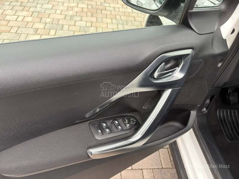Peugeot 2008 1,2