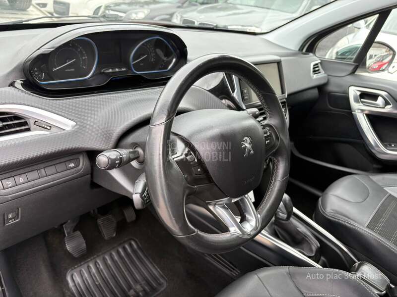 Peugeot 2008 1,2