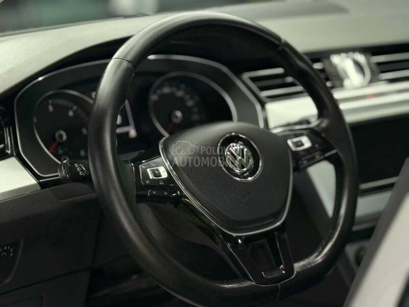 Volkswagen Passat B8 2.0tdi/HIGHLINE