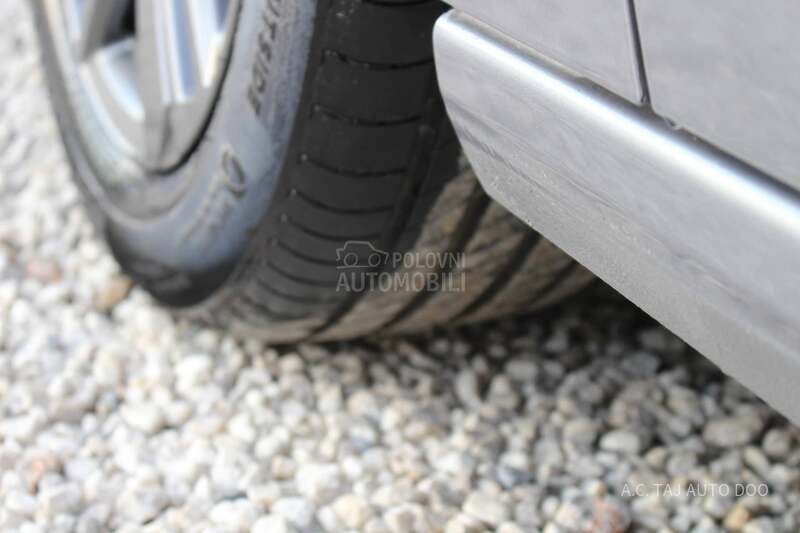 Peugeot 308 1.5 EAT8 ACTIVE