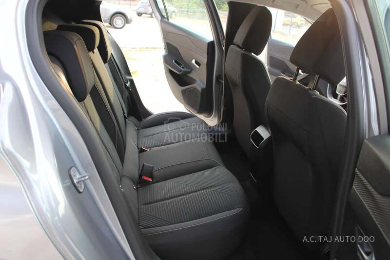 Peugeot 308 1.5 EAT8 ACTIVE