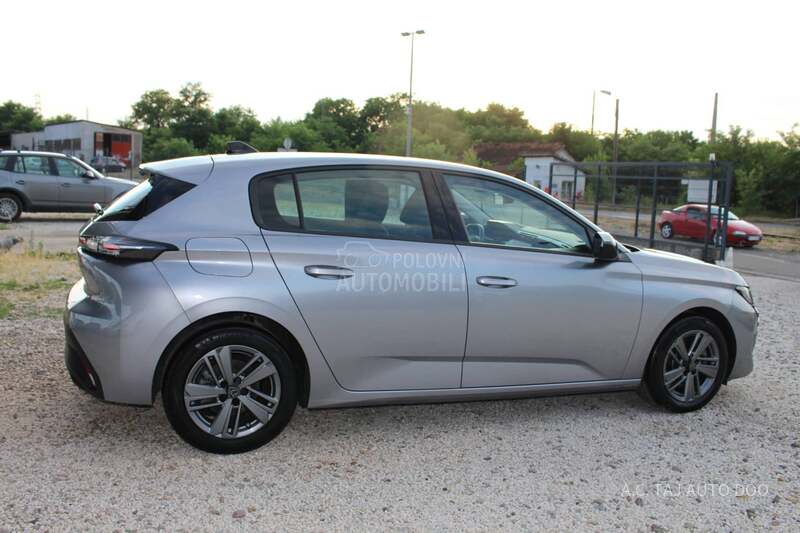 Peugeot 308 1.5 EAT8 ACTIVE
