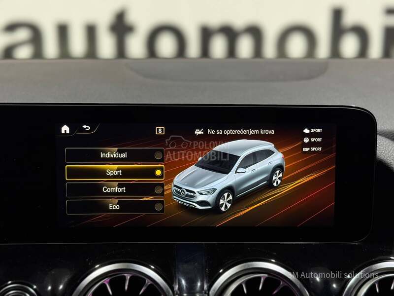 Mercedes Benz GLA 200 D/AMG/PANO/MULTIBEAM