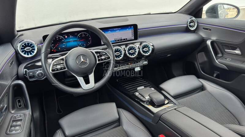 Mercedes Benz CLA 180 Pano/Sport/LED