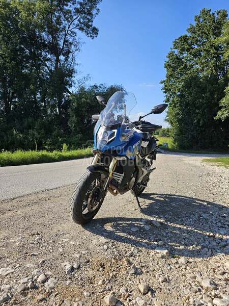 CFMOTO 650 MT