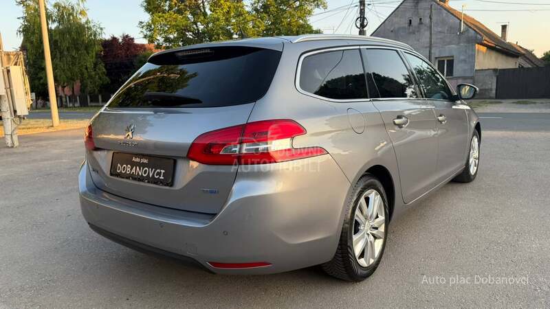 Peugeot 308 1.6 HDi pan/nav/6br