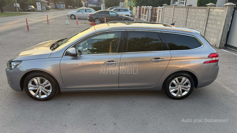Peugeot 308 1.6 HDi pan/nav/6br