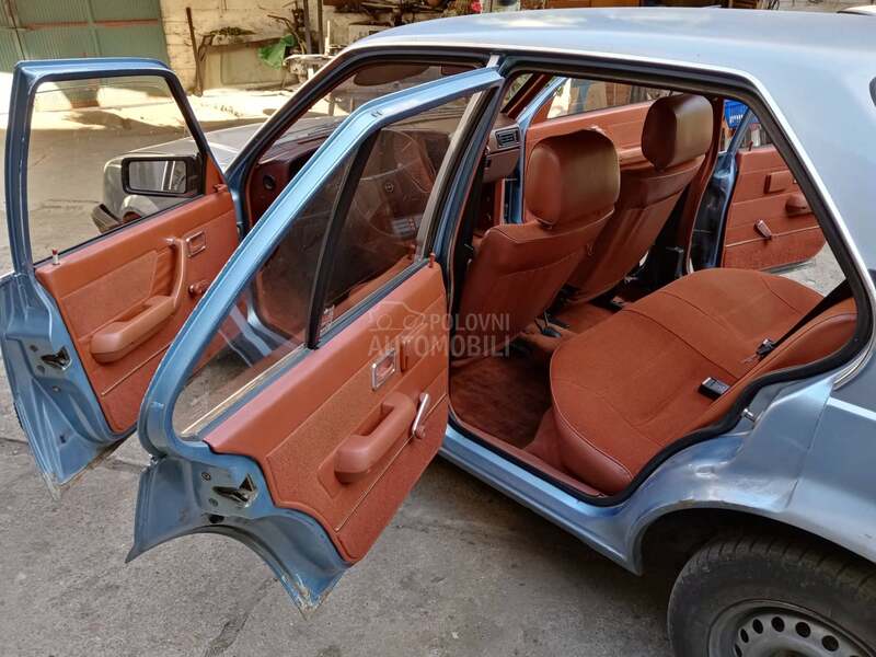 Opel Ascona Berlina