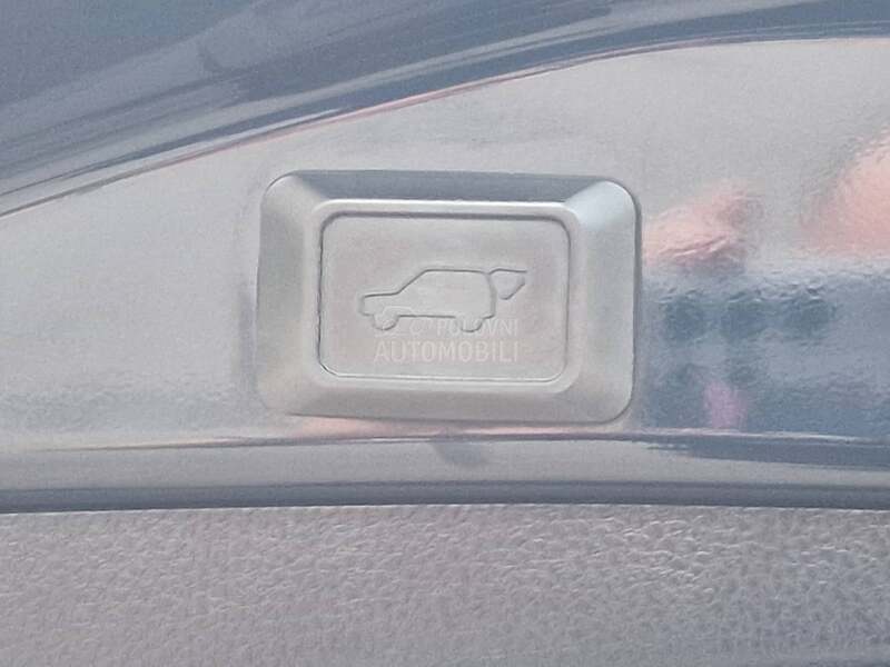 Toyota RAV 4 2.5HYBRID/4WD