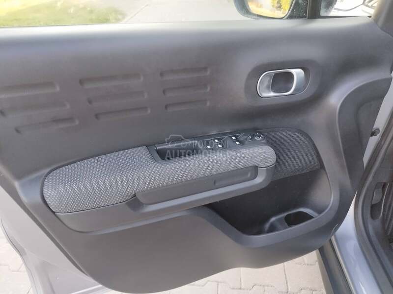 Citroen C3 Aircross 1.5 BlueHDI SHINE