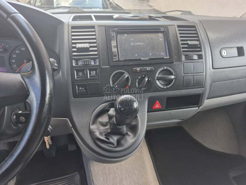 Volkswagen Transporter T5 TDI KLIMA 6 SEDIŠTA LONG