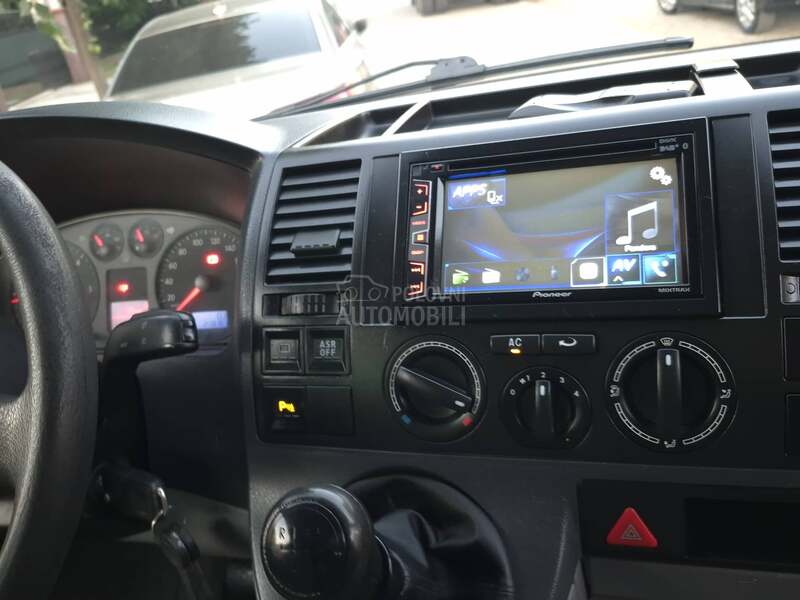 Volkswagen Transporter T5 TDI KLIMA 6 SEDIŠTA LONG