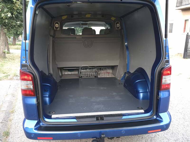 Volkswagen Transporter T5 TDI KLIMA 6 SEDIŠTA LONG