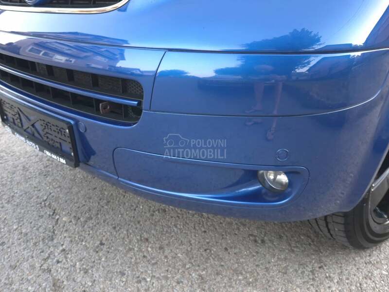 Volkswagen Transporter T5 TDI KLIMA 6 SEDIŠTA LONG