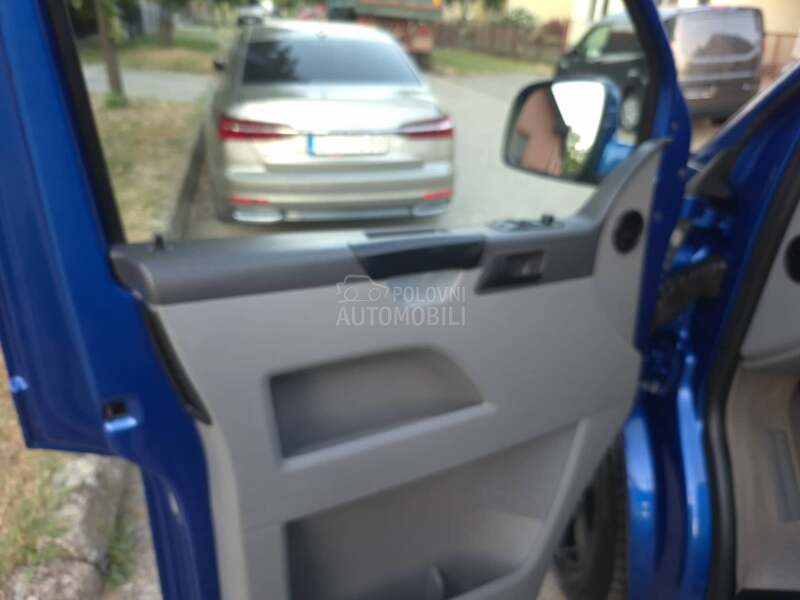 Volkswagen Transporter T5 TDI KLIMA 6 SEDIŠTA LONG