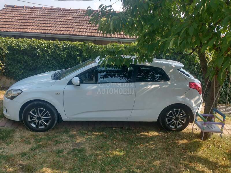 Kia pro_cee`d 1.4 lx fresh