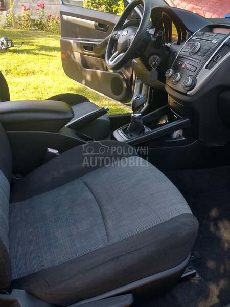 Kia pro_cee`d 1.4 lx fresh