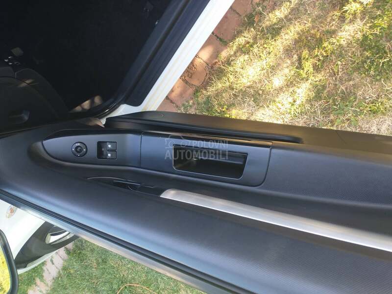 Kia pro_cee`d 1.4 lx fresh