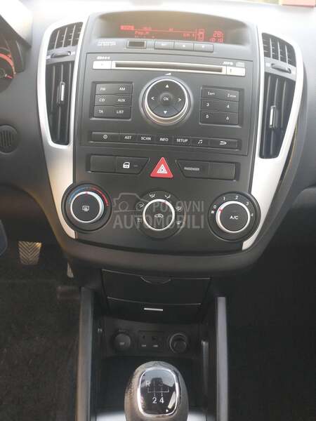 Kia pro_cee`d 1.4 lx fresh