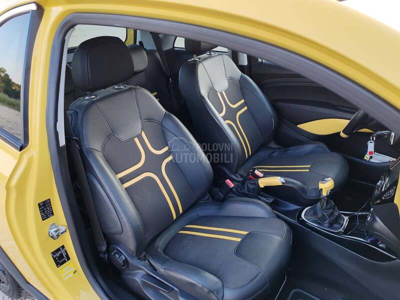 Opel Adam 