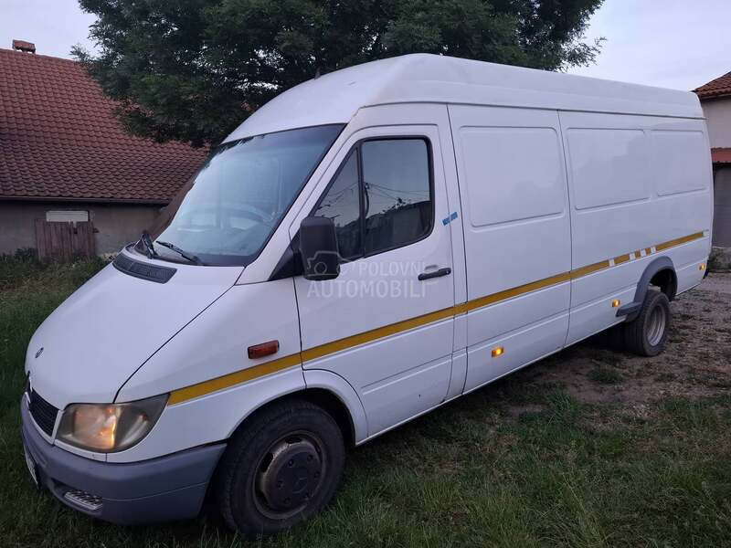 Mercedes Benz Sprinter 