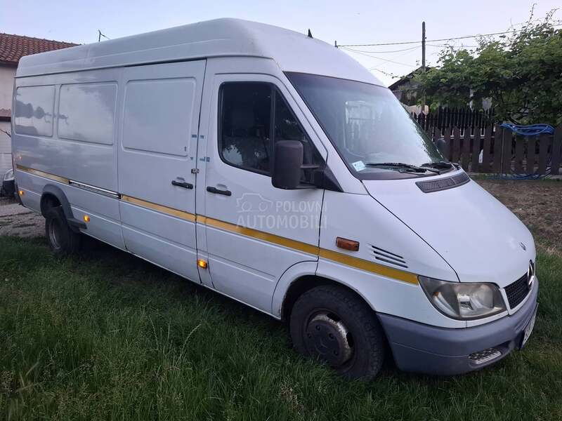 Mercedes Benz Sprinter 