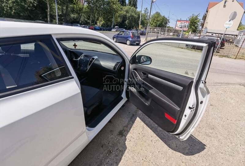 Kia pro_cee`d 