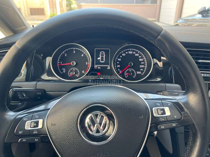 Volkswagen Golf 7 2.0 TDI HIGHLINE