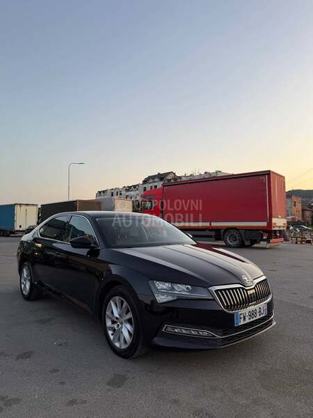 Škoda Superb CRISTAL