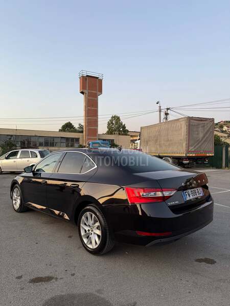 Škoda Superb CRISTAL
