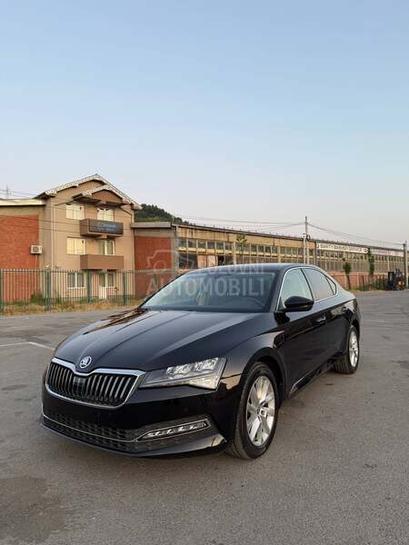 Škoda Superb CRISTAL