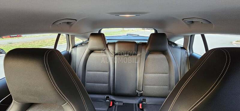 Mercedes Benz CLA 180 Shooting Brake 180 d