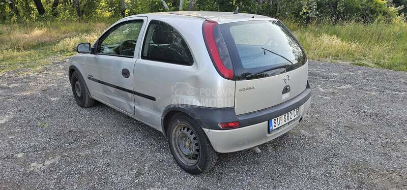 Opel Corsa C 1.0 G.a.s A.test