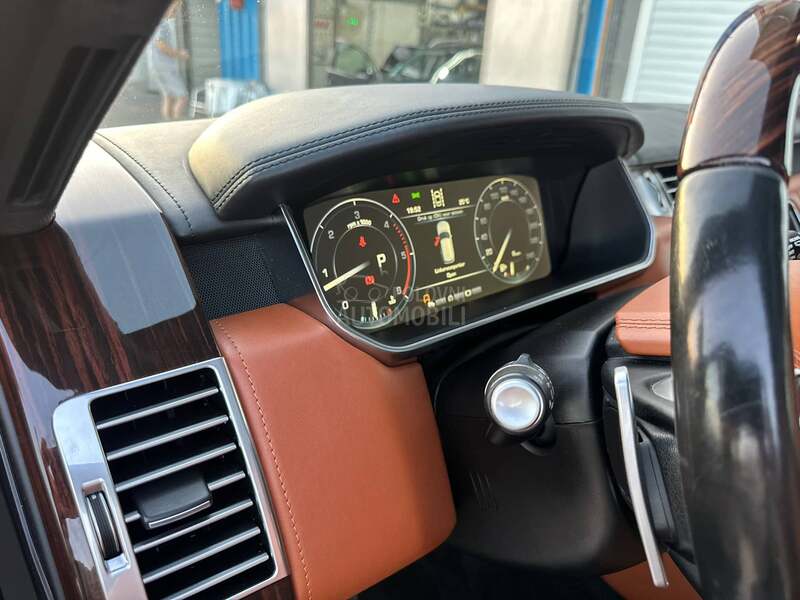 Land Rover Range Rover Autobiography 4.4 SDV8 d