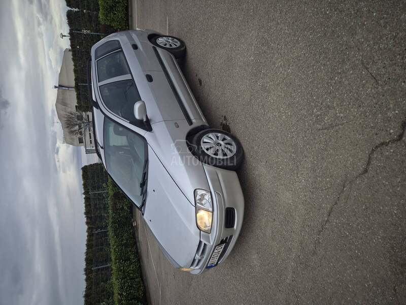 Mitsubishi Space Star 1.9