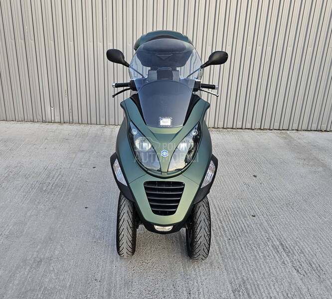 Piaggio MP3