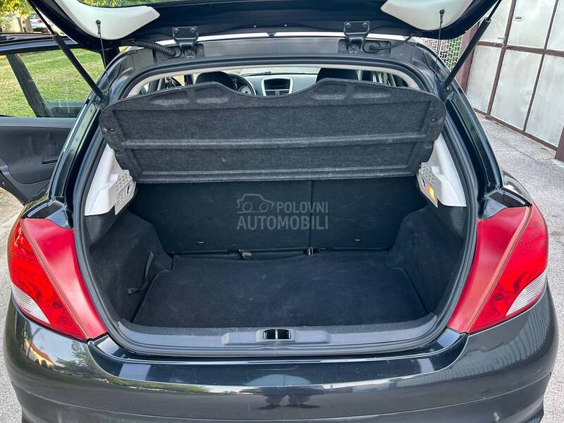 Peugeot 207 1.4 HDI