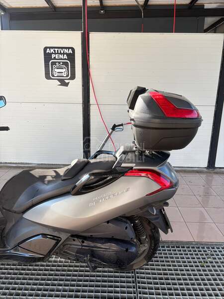 Peugeot Metropolis