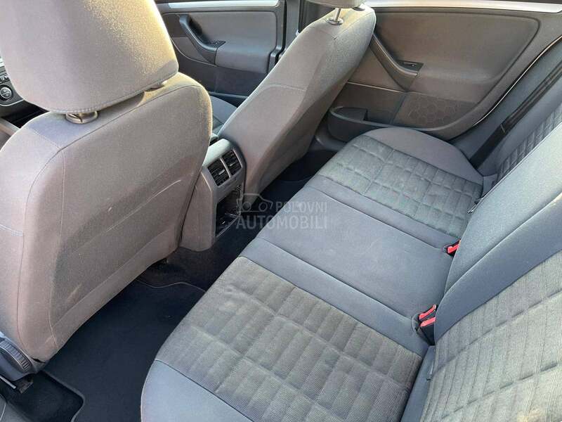 Volkswagen Golf 5 1.4 comfortline