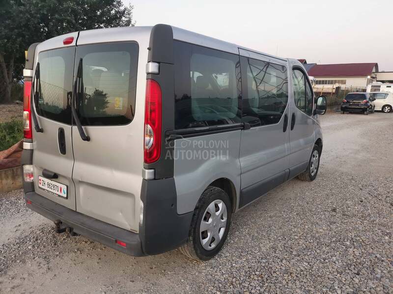 Opel Vivaro 2.0dci CH