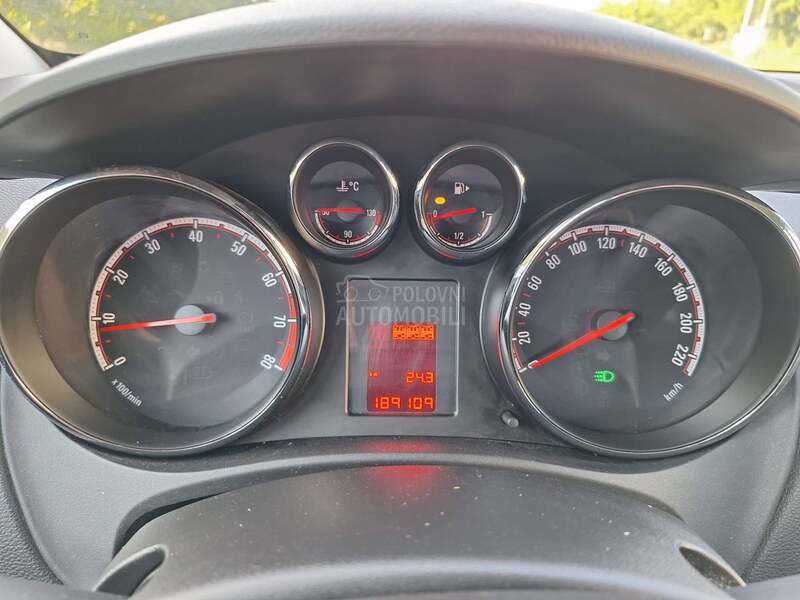 Opel Meriva 1.4 b,VEEL.SERV,NOOV