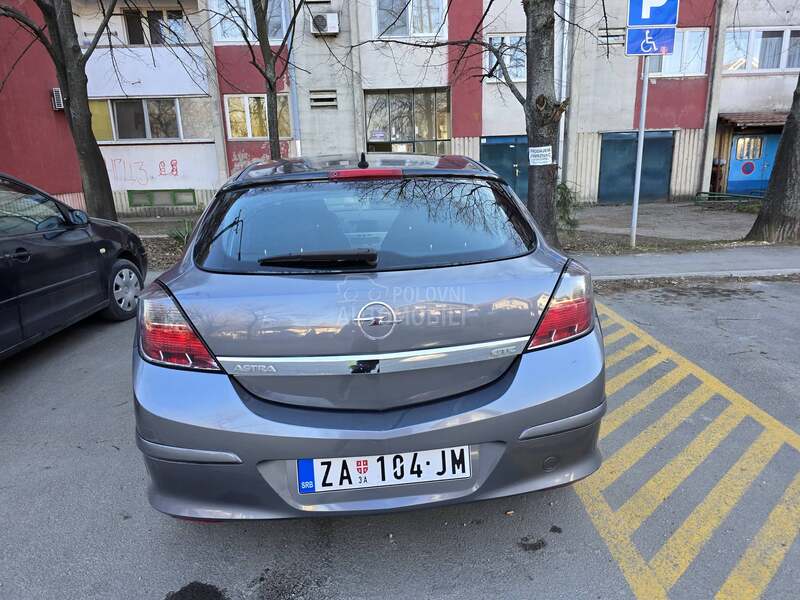 Opel Astra H GTC
