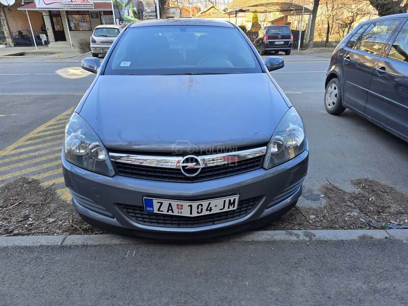 Opel Astra H GTC